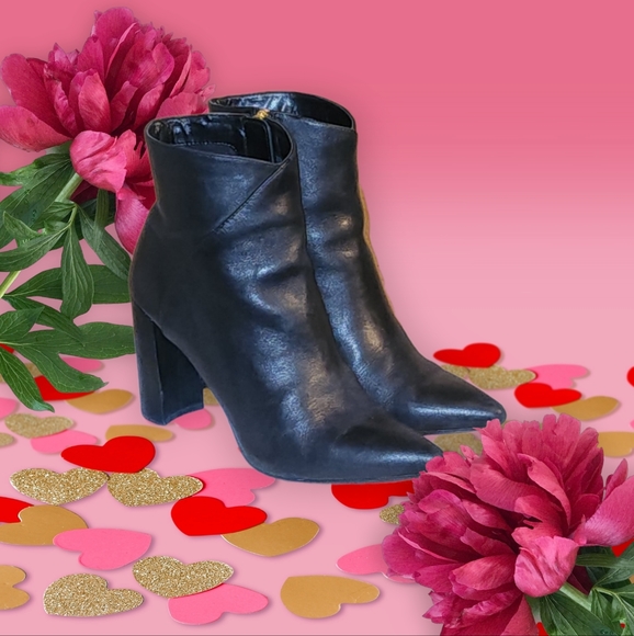 Women Vintage Leather Black Ankle Boots By Nine West Size 8M/Women Designer Boot - Picture 1 of 14